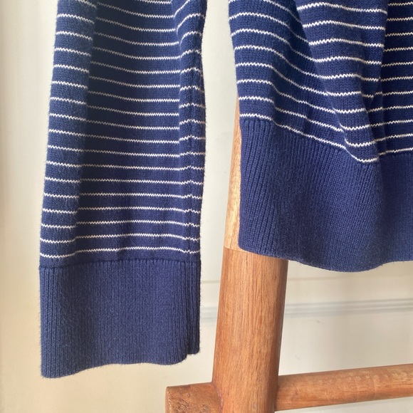 Navy blue with white pinstripe sweater - Picture 2 of 3